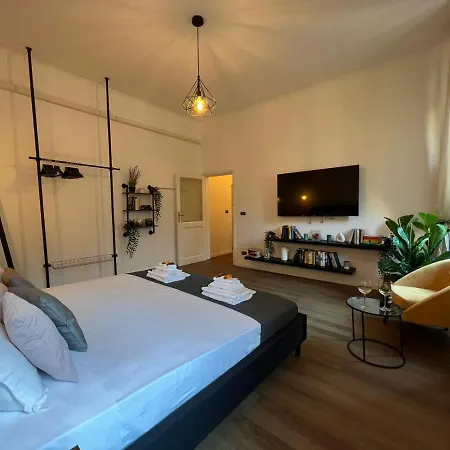 Apartment Via Dei Pettinari Rome
