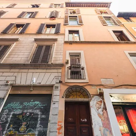 Via Dei Pettinari Apartment